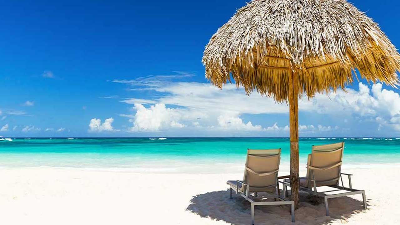 3 Descubre la magia del Caribe con nuestro paquete a Punta. Disfruta de 7 noches de lujo con Todo Incluido en el Iberostar Selection Bávaro Suites.